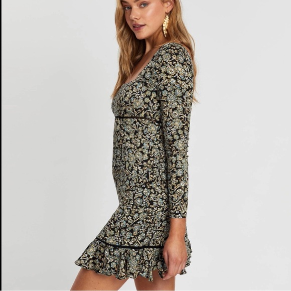 FREE PEOPLE Like New Boheme Long Sleeve Mini Dress Size 2 - Picture 2 of 11